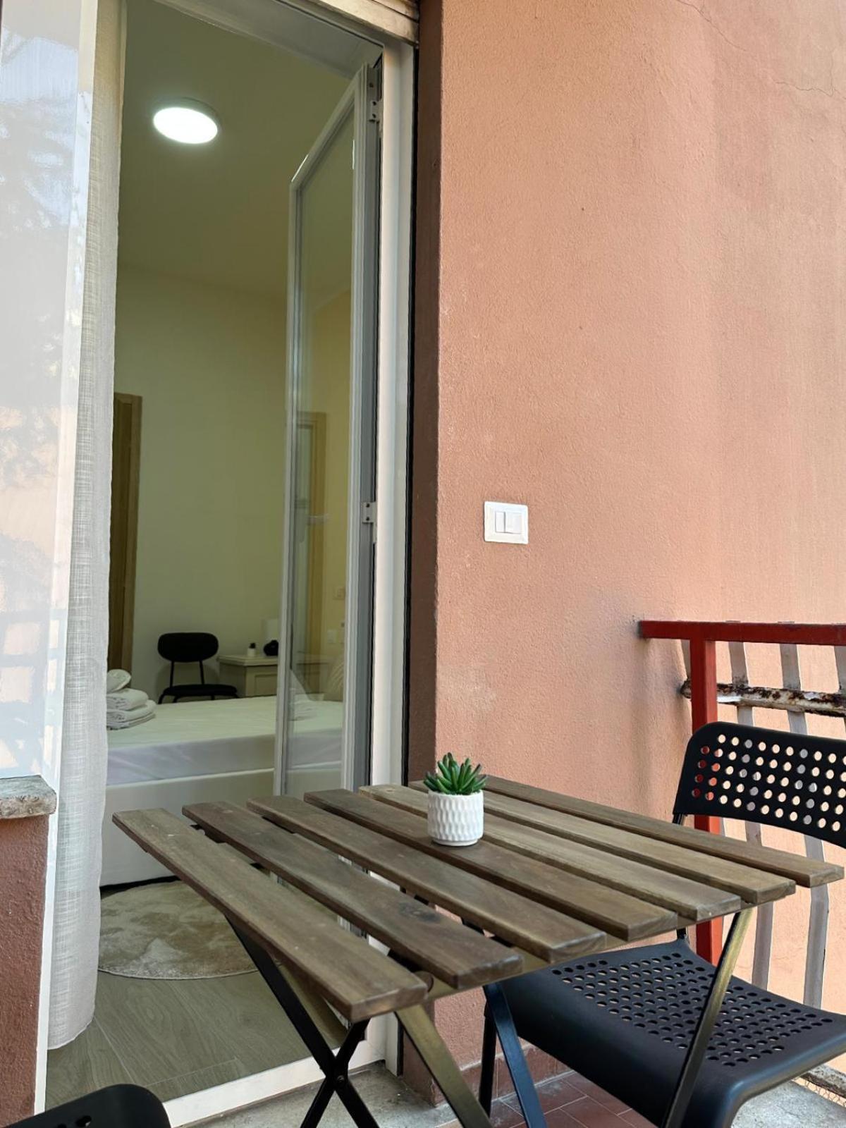 The Roman Guesthouse Exterior photo